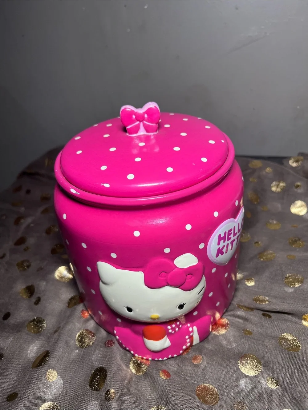 Hello Kitty vibrant hot